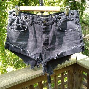 FREE PEOPLE  Faded Black Relaxed Denim Frayed Shorts Silver with Grommets Sz 29